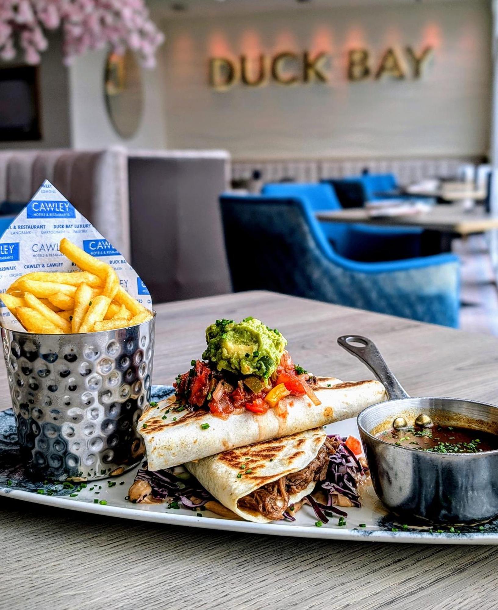 באלוך Duck Bay Hotel & Restaurant מראה חיצוני תמונה